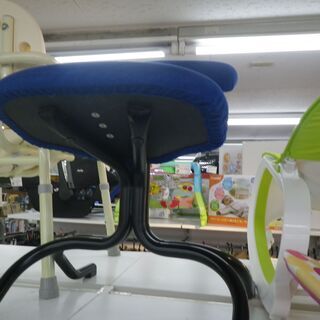 HAG ホーグ バランスチェア 姿勢矯正椅子 ジュニア 【モノ市...