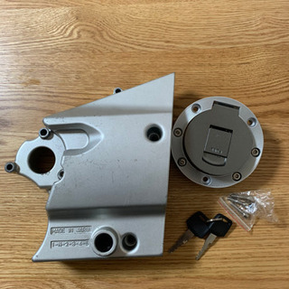 xjr1300用　スプロケカバー純正+タンクキーセット