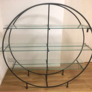 デザイナーズ家具　オシャレな飾り棚　