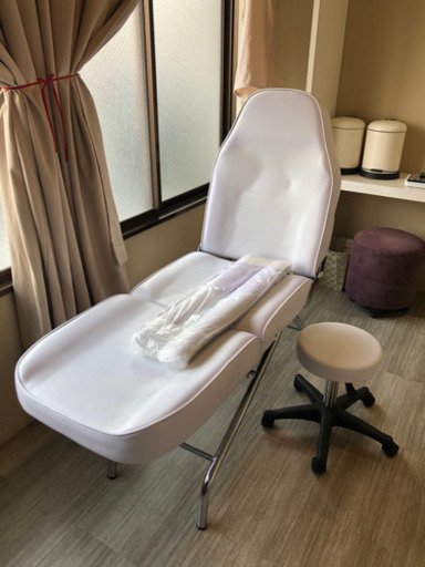 フェイシャルベッド新品同様¥12,000→¥5,000