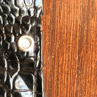 iPhone 11 クロコパターンの 手帳型スマホケースの画像