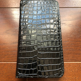 iPhone 11 クロコパターンの 手帳型スマホケースの画像