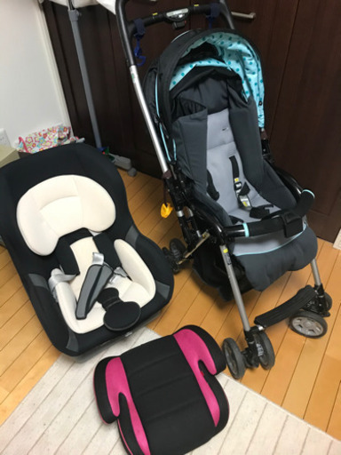 ベビーカーとチャイルドシートとジュニアシート