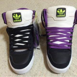 adidas スニーカー  originalの画像