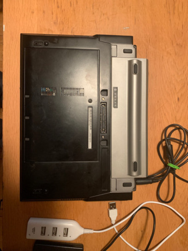 超お得！名機DEll latitude E4200 ③　新品SSD120G　新品互換バッテリー　メモリー5G　超軽量機　小型ACアダプ