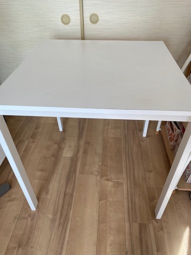 IKEA テーブル