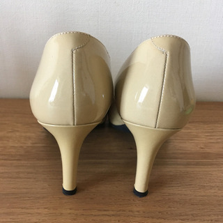 【2月末で処分】DIANA ダイアナ パンプス ベージュ 23.0cmの画像