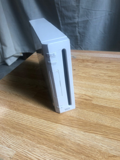 Wii一式／2000円