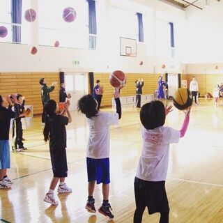 亀岡運動公園体育館　子どもバスケットボール教室の画像