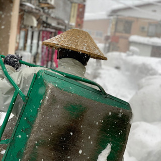 屋根の雪下ろし致します！