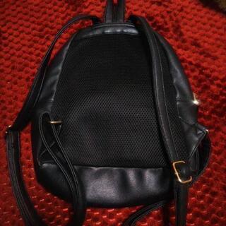 ワッペン★黒リュックの画像