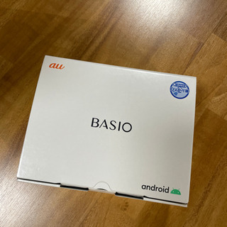 新品未使用　アンドロイド　スマホau BASIO4  シャンパンゴールドの画像
