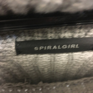ニットワンピース（Spiral girl）