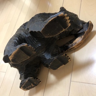 木彫りの熊　の画像