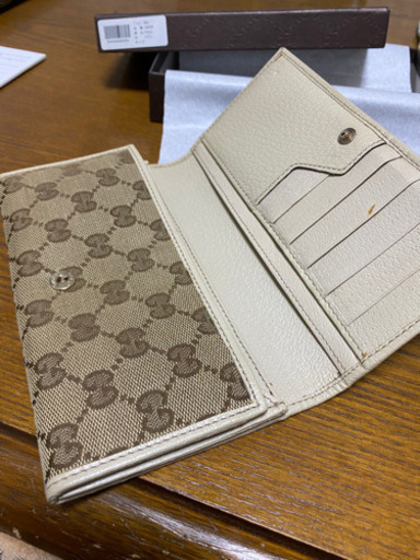 GUCCI長財布取引中