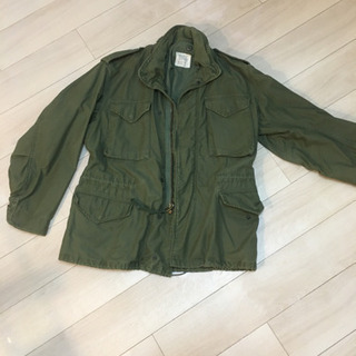古着　アーミー軍隊で使用していたものらしいです。