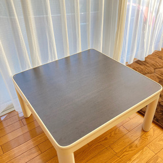 こたつ　白、ダークブラウン木目調の画像