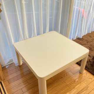 こたつ　白、ダークブラウン木目調の画像