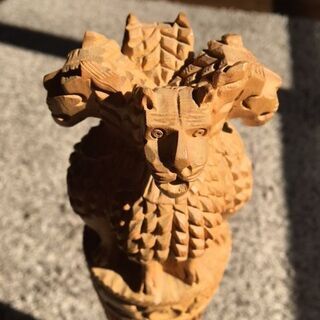 アショーカ王の石柱：木製の画像