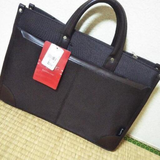 新品　☆ビジネスバッグ☆