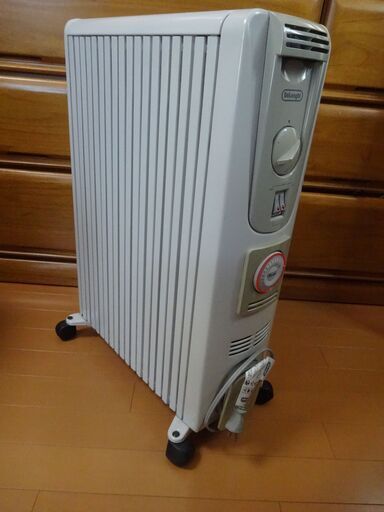 デロンギオイルヒーター1500W　カバー・説明書付き