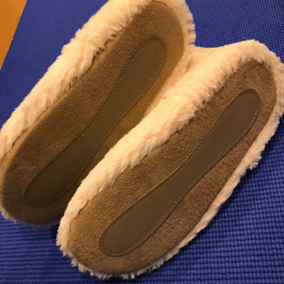 白いルームシューズの画像