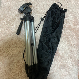 三脚 ビデオカメラやプロジェクターに