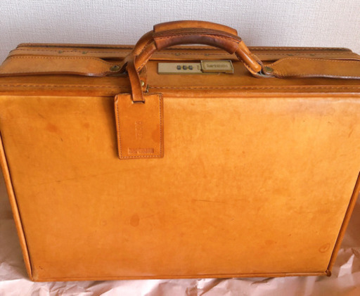 極希少！！hartmann(ハートマン) ベルティングレザーアタッシュケース トランクケース ブラウン 本体ロックあり ネームタグ