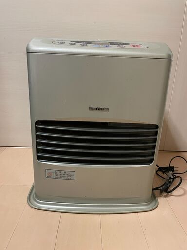 中古品 ダイニチファンヒーター 2台セットと赤ポリタンク