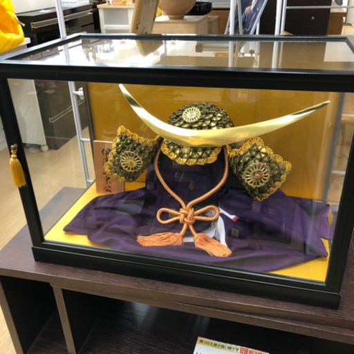 5円玉手芸作品☆名将兜☆伊達政宗公☆ガラスケース付き☆5円玉432枚使用☆中古品