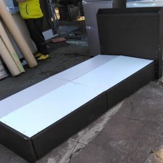 ニトリベッドフレーム枠ダークブラウンの画像