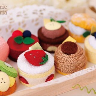 仏壇にお供えするならコレ！ちりめん細工の可愛いケーキを新発売！