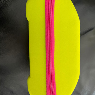 新品ボンジッパー★スノボ★ゴーグルケースの画像