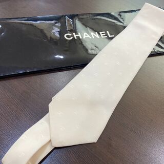 店頭販売済　⭐ シャネル　ネクタイ　ホワイト⭐ 