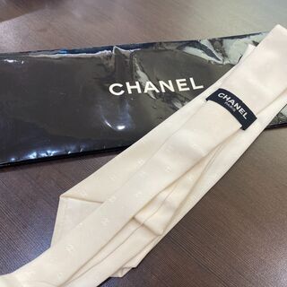 店頭販売済　⭐ シャネル　ネクタイ　ホワイト⭐ の画像