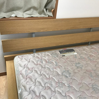 ダブルベッド【送料込み】の画像