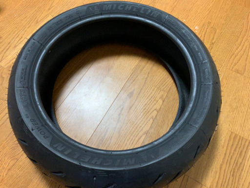 ミシュラン　パワーRS 180/55 2019年製造