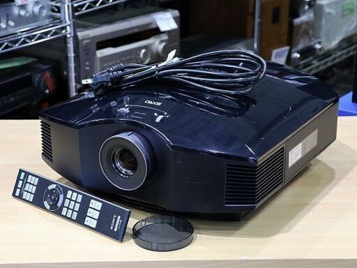 【苫小牧バナナ】良品 SONY VPL-HW50ES SXRD フルHD ビデオプロジェクター 3Dトランスミッター内蔵 1700ルーメン リモコン付き♪