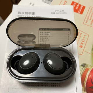 【お取り引き中】Bluetooth  完全ワイヤレスイヤホン　携...