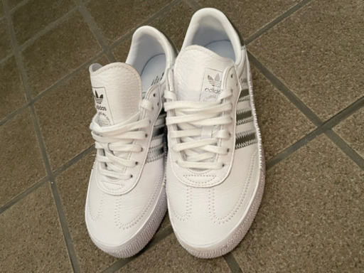 アディダスオリジナル サンバローズ