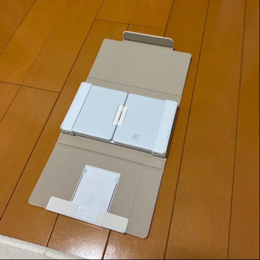 【新品、未使用品】iPad 、iPhone 、PC 3つ折りモバイルキーボード【TENPULUS】