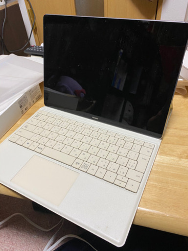 2016年購入HUAWEI MATEBOOK全部揃ってます。
