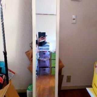 立て掛けミラー