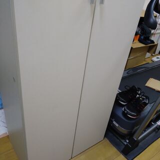 書庫お譲りします。/スチール製/ 取りに来られる方