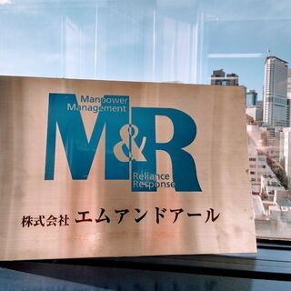 【高時給1300円】学生・Ｗワーカーさん大歓迎！夕方からのレジSTAFF♪（AB12）の画像