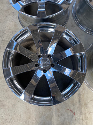 VENERDI 19インチx9.5Jオフセット＋38 5穴114.3