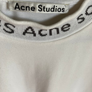 アクネストゥディオス の画像