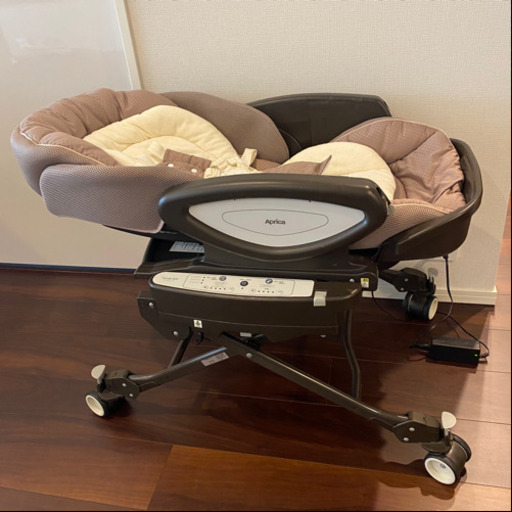 アップリカユラリズムオート 電動 ハイローチェア