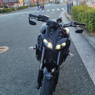 YAMAHA MT-09 アクラポビッチフルエキ バーエンドミラー