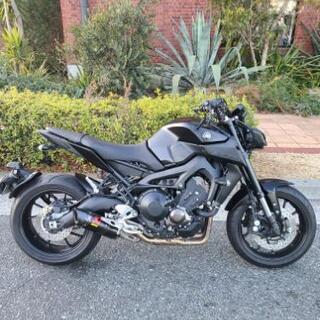 YAMAHA MT-09 アクラポビッチフルエキ バーエンドミラーの画像